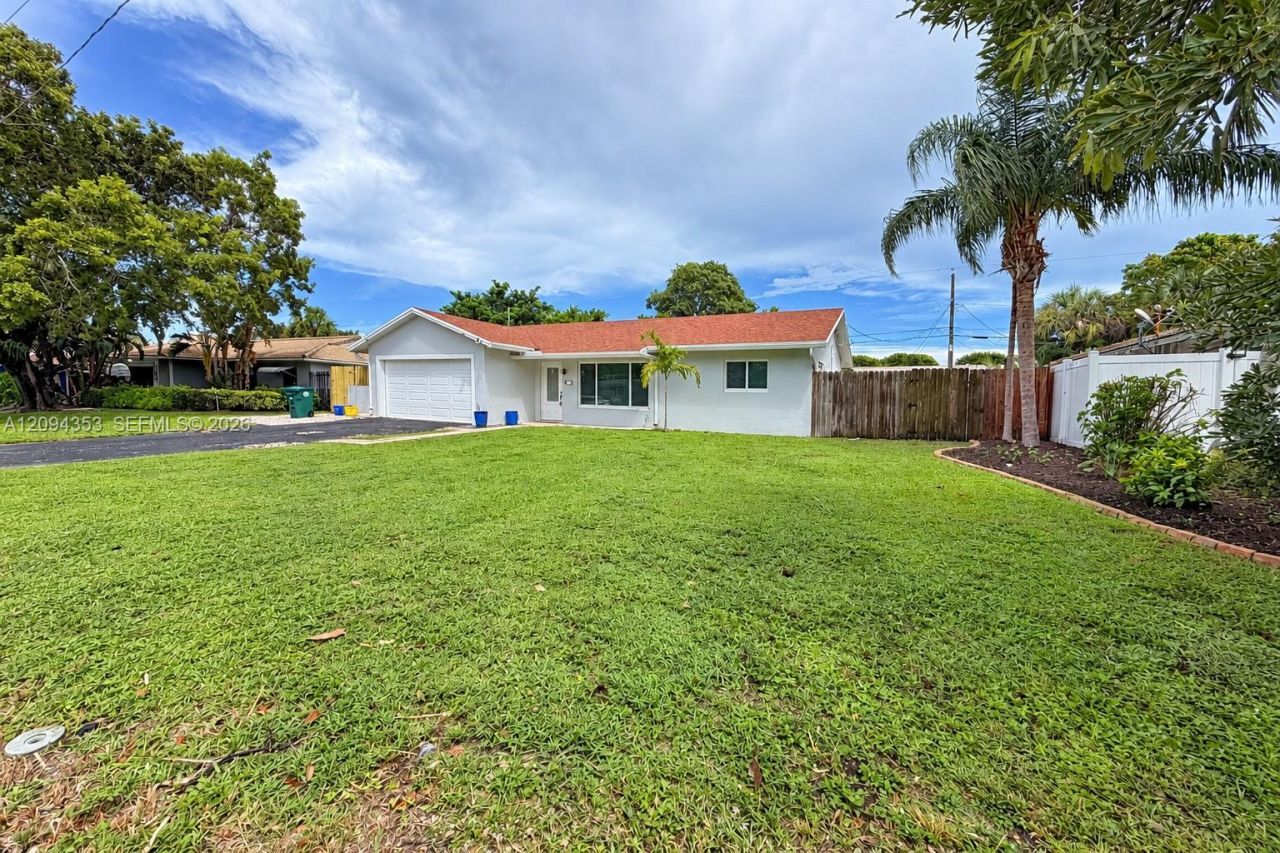 3700 NW 2nd Ct, Boca Raton, FL 33431 Photo