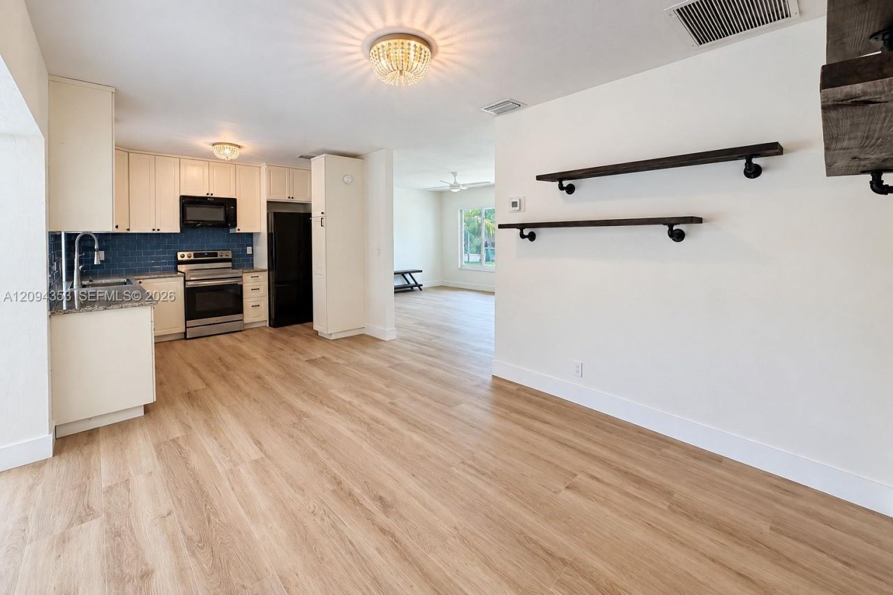 3700 NW 2nd Ct, Boca Raton, FL 33431 Photo
