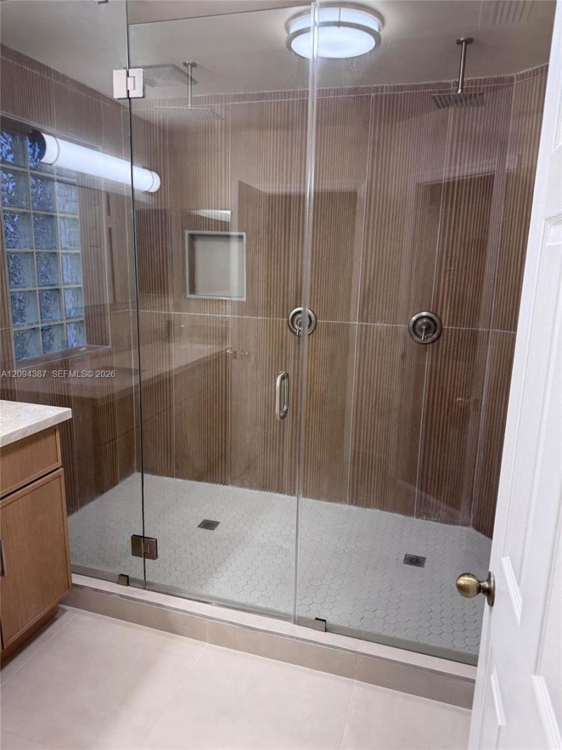 83 Gables Blvd, Weston, FL 33326 Photo