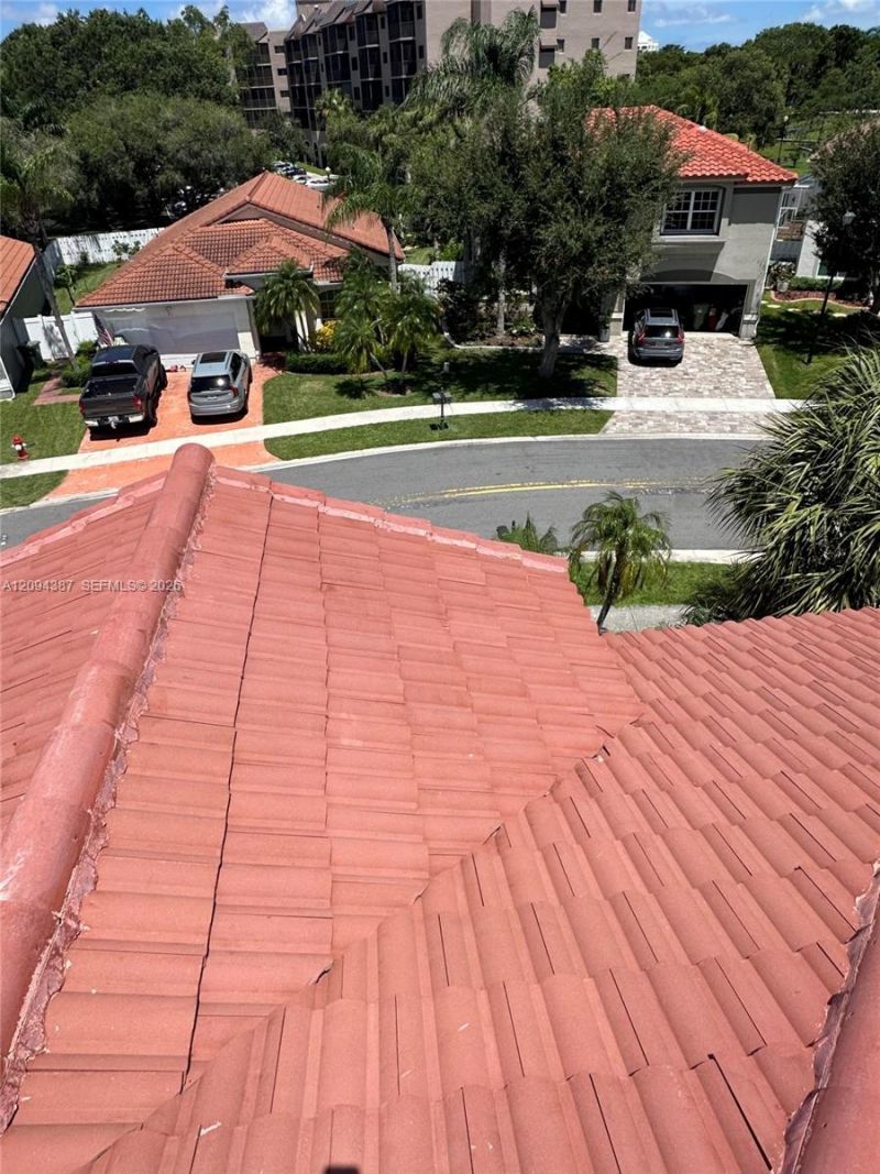 83 Gables Blvd, Weston, FL 33326 Photo