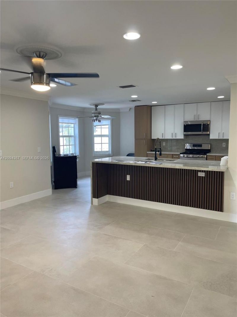83 Gables Blvd, Weston, FL 33326 Photo