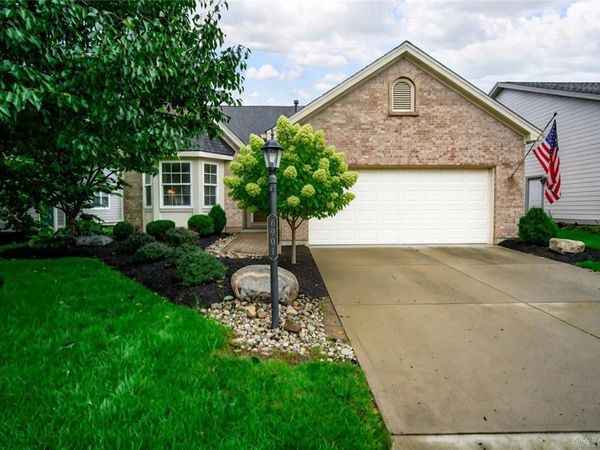 6901 Wembley Circle, Centerville, OH 45459