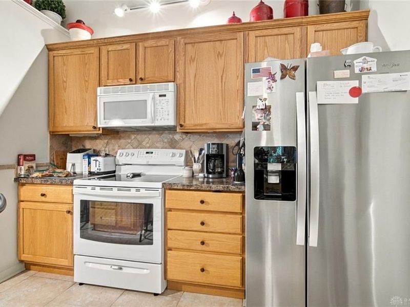 6901 Wembley Circle, Centerville, OH 45459 Photo 12