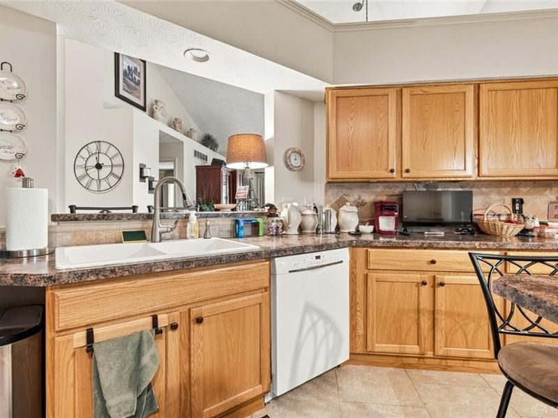 6901 Wembley Circle, Centerville, OH 45459 Photo 13
