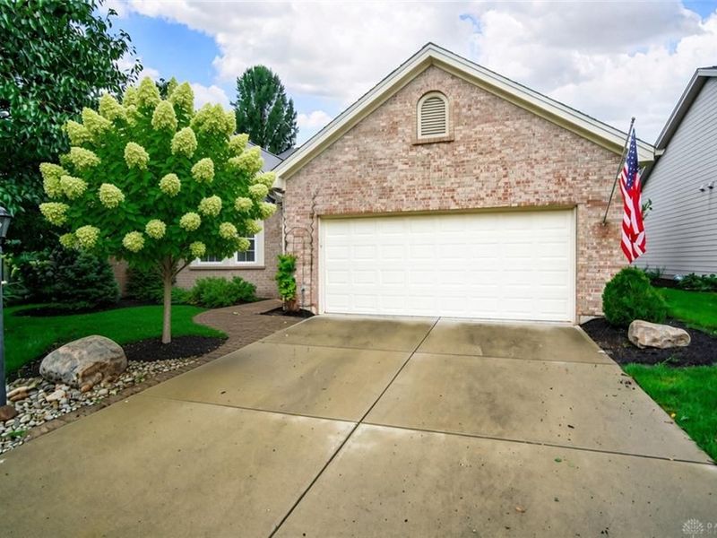 6901 Wembley Circle, Centerville, OH 45459 Photo 2