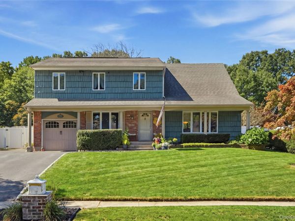 65 Hilden Street , Kings Park, NY 11754