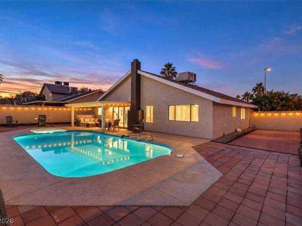 6931 Wedgewood Way, Las Vegas, NV 89147