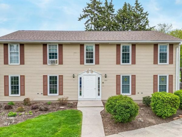 3933 Country PLACE, Unit A, Sheboygan, WI 53081
