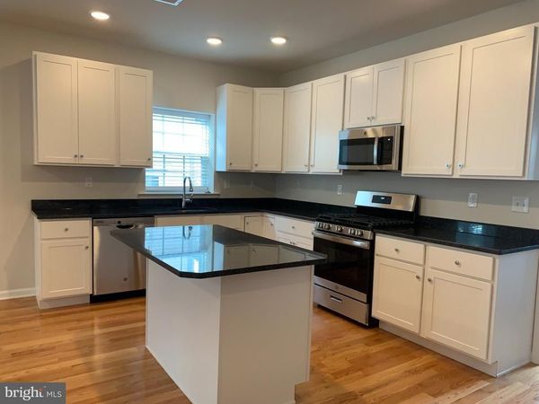 327 W MAPLE AVENUE, Unit 2, AMBLER, PA 19002