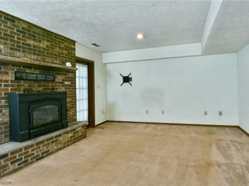 Bristolville, OH 44402 Photo 19