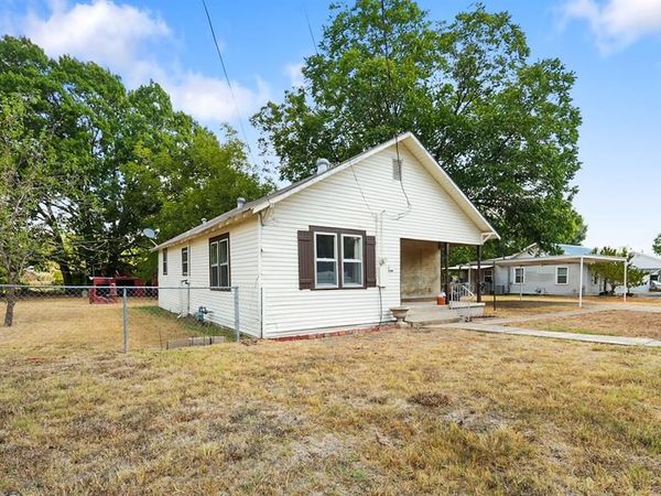 1001 S 27th Street , Corsicana, TX 75110
