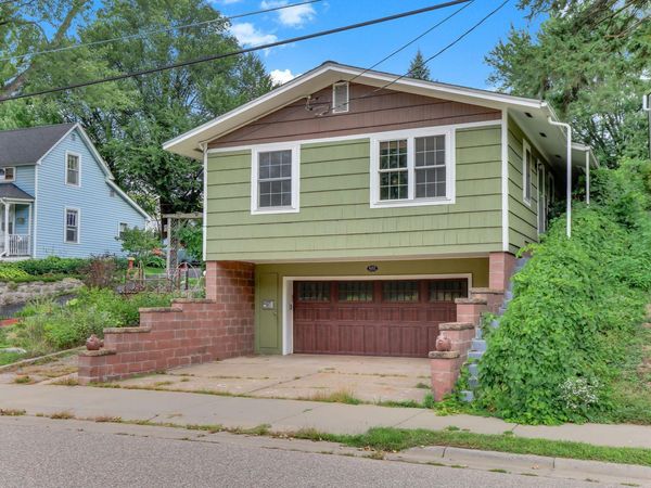 622 Laurel Street W, Stillwater, MN 55082