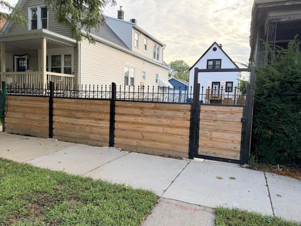 6835 S Oakley Avenue , Chicago, IL 60636