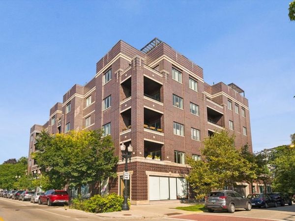 4802 N Bell Avenue , Unit 301, Chicago, IL 60625
