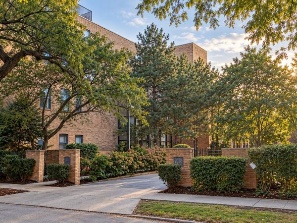 2100 N Racine Avenue , Unit 2J, Chicago, IL 60614