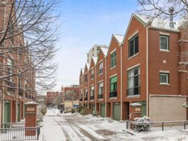 1745 N HERMITAGE Avenue, Unit E, Chicago, IL 60622