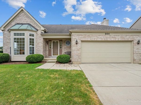 664 Mayfair Drive , Carol Stream, IL 60188