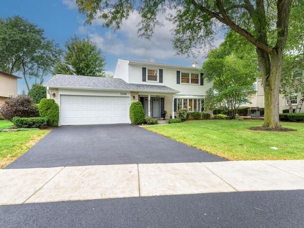 1326 S Fernandez Avenue , Arlington Heights, IL 60005