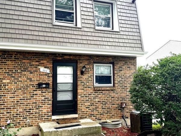 111 S Hale Avenue , Bartlett, IL 60103