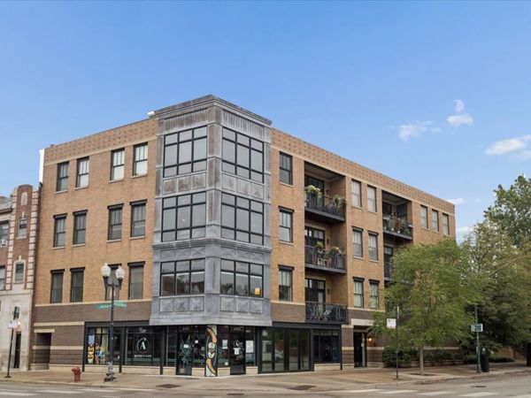 2116 W CULLOM Avenue , Unit 201, Chicago, IL 60618