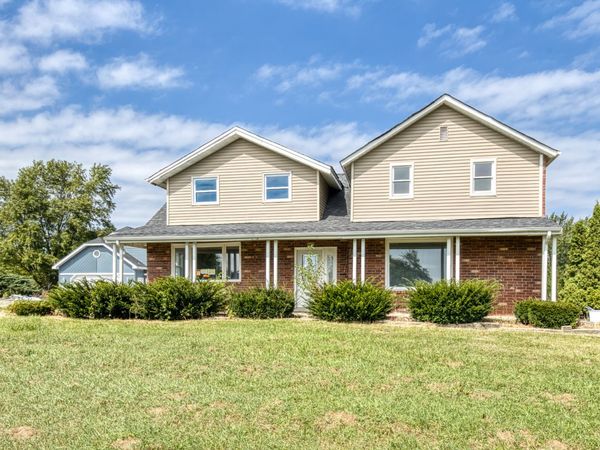 25716 S State Line Road , Crete, IL 60417