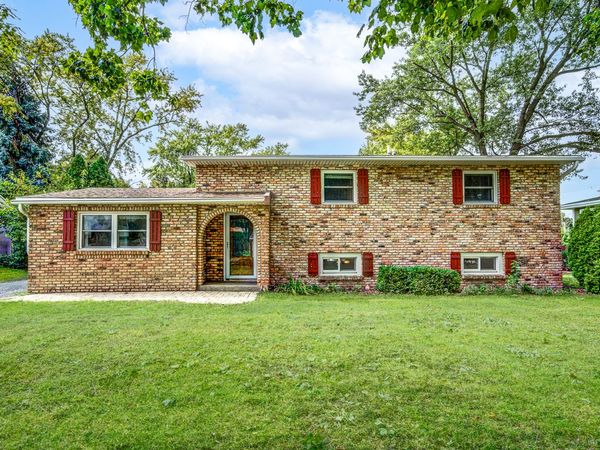 408 N Locust Street , Frankfort, IL 60423