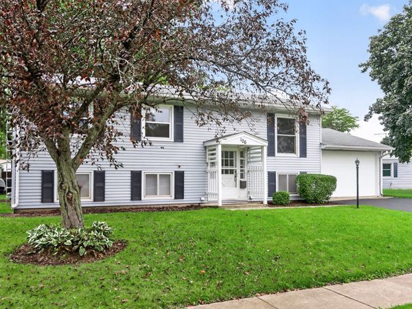 106 E Dresser Road , DeKalb, IL 60115