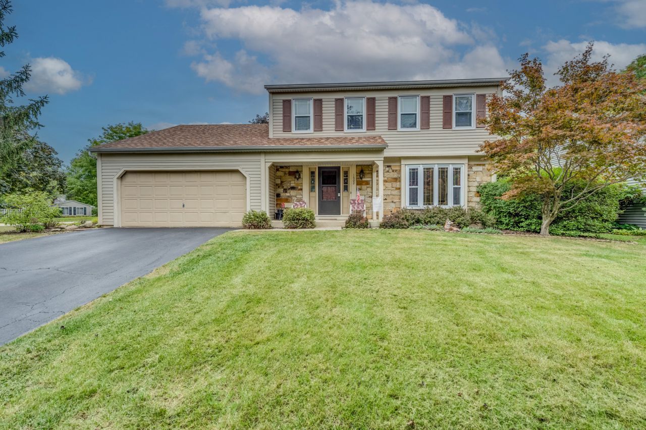 1602 Larson Avenue, Saint Charles, IL 60174 Main Photo