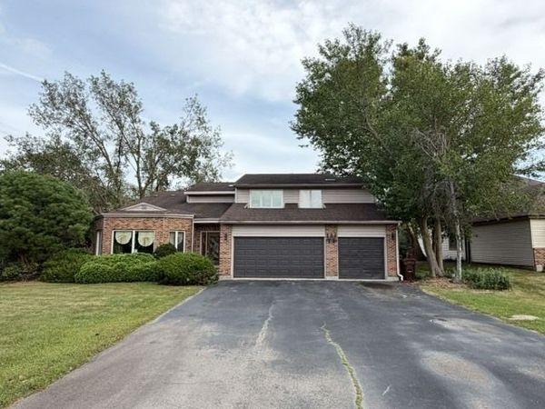 20835 LONDON Drive , Olympia Fields, IL 60461