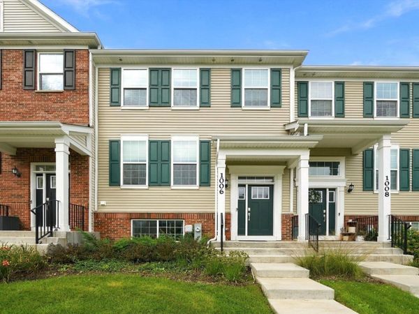 1006 Neubauer Circle , Unit 1804, Lindenhurst, IL 60046
