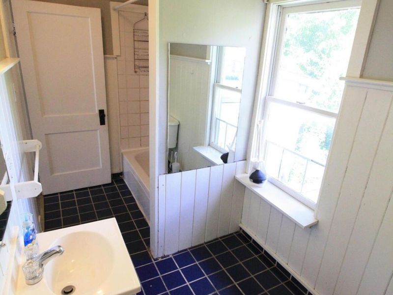 242 E Northwood Avenue , Columbus, OH 43201 Photo 10
