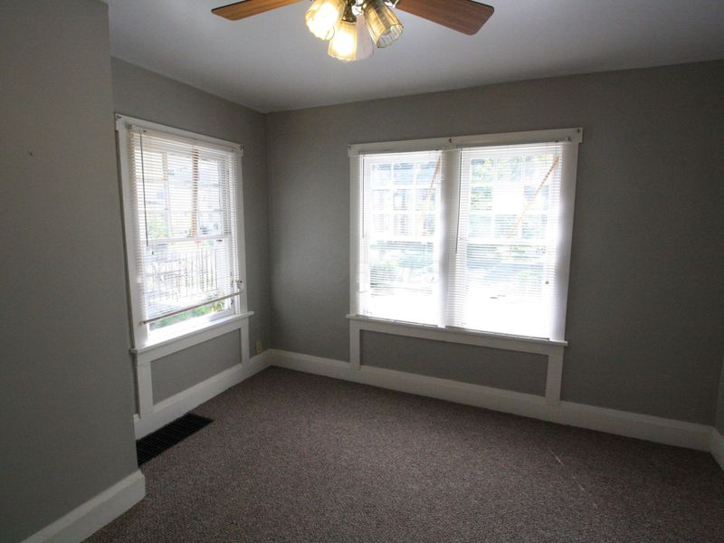 242 E Northwood Avenue , Columbus, OH 43201 Photo 13