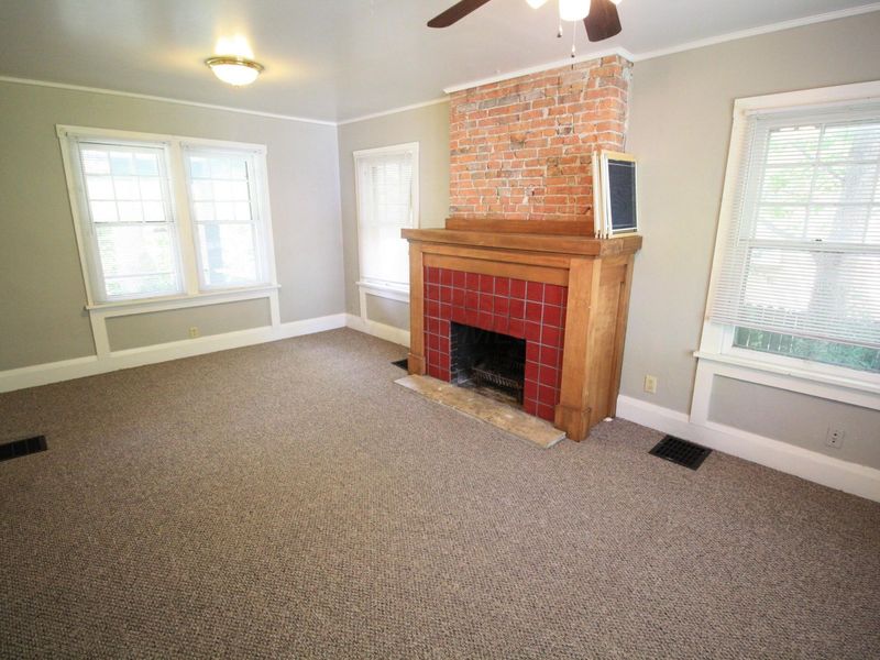 242 E Northwood Avenue , Columbus, OH 43201 Photo 2