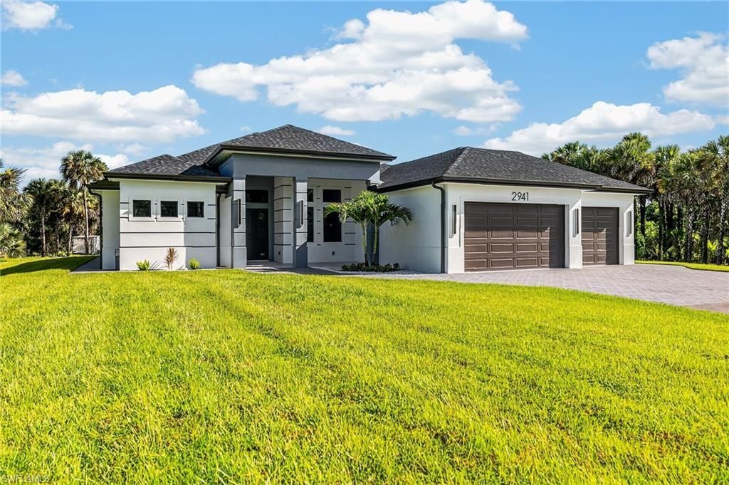 2941 32nd Ave Se, Naples, FL 34117 Photo