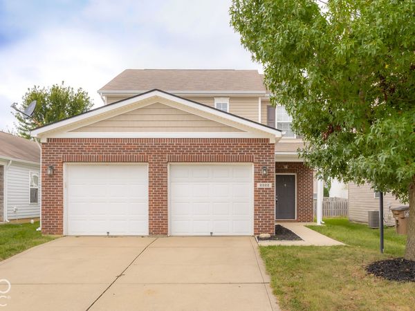 2322 Middle View Drive , Columbus, IN 47201