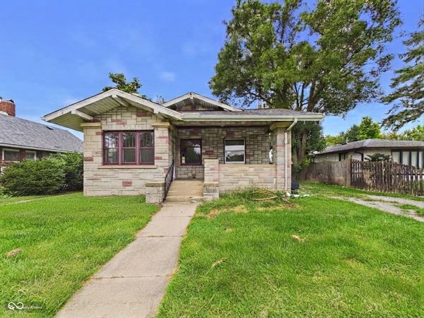 1236 E 28th Street , Anderson, IN 46016