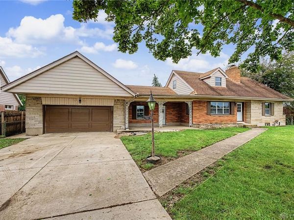 9221 N Main Street, Dayton, OH 45415