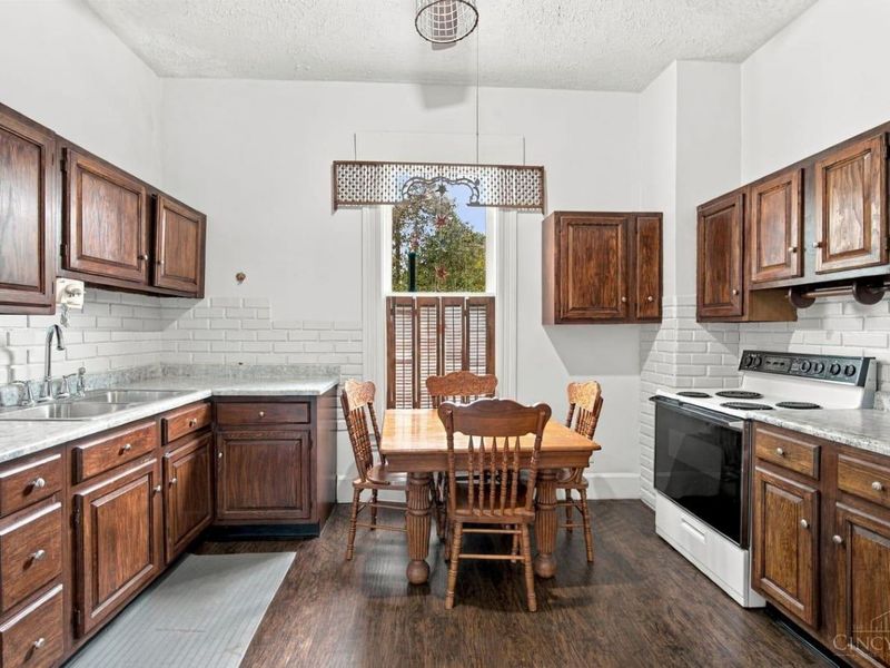 117 N Main Street, Milford Township, OH 45064 Photo 9