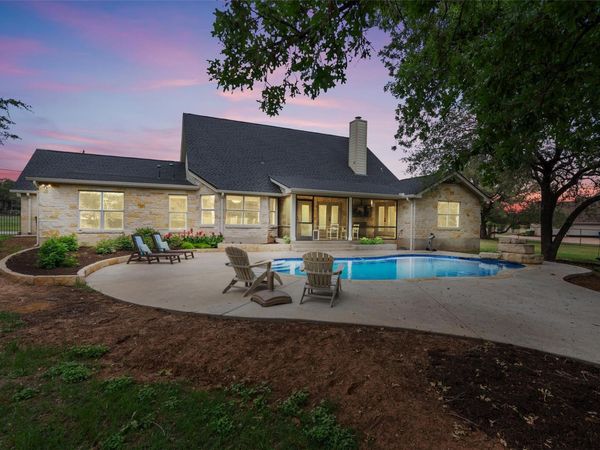 208 Neal DR, Liberty Hill, TX 78642