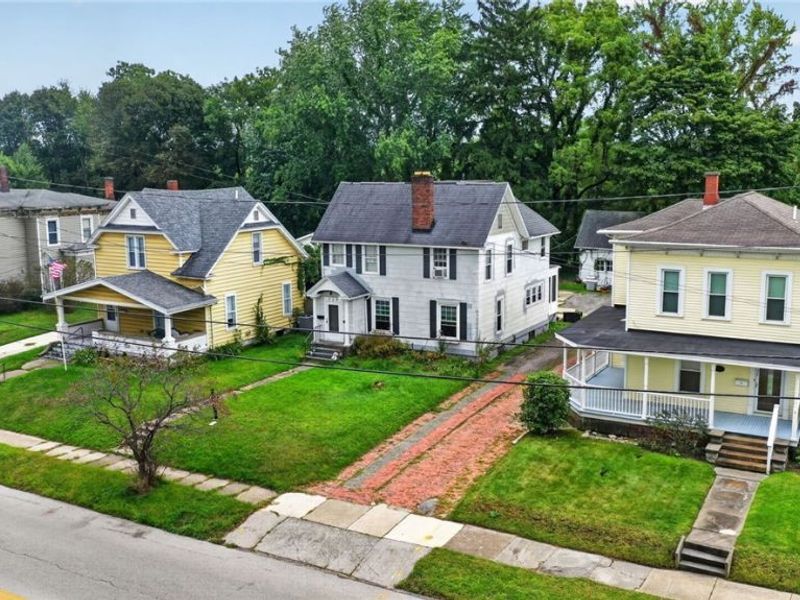 729 Main Street, Conneaut, OH 44030 Photo 3