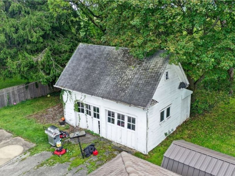 729 Main Street, Conneaut, OH 44030 Photo 5