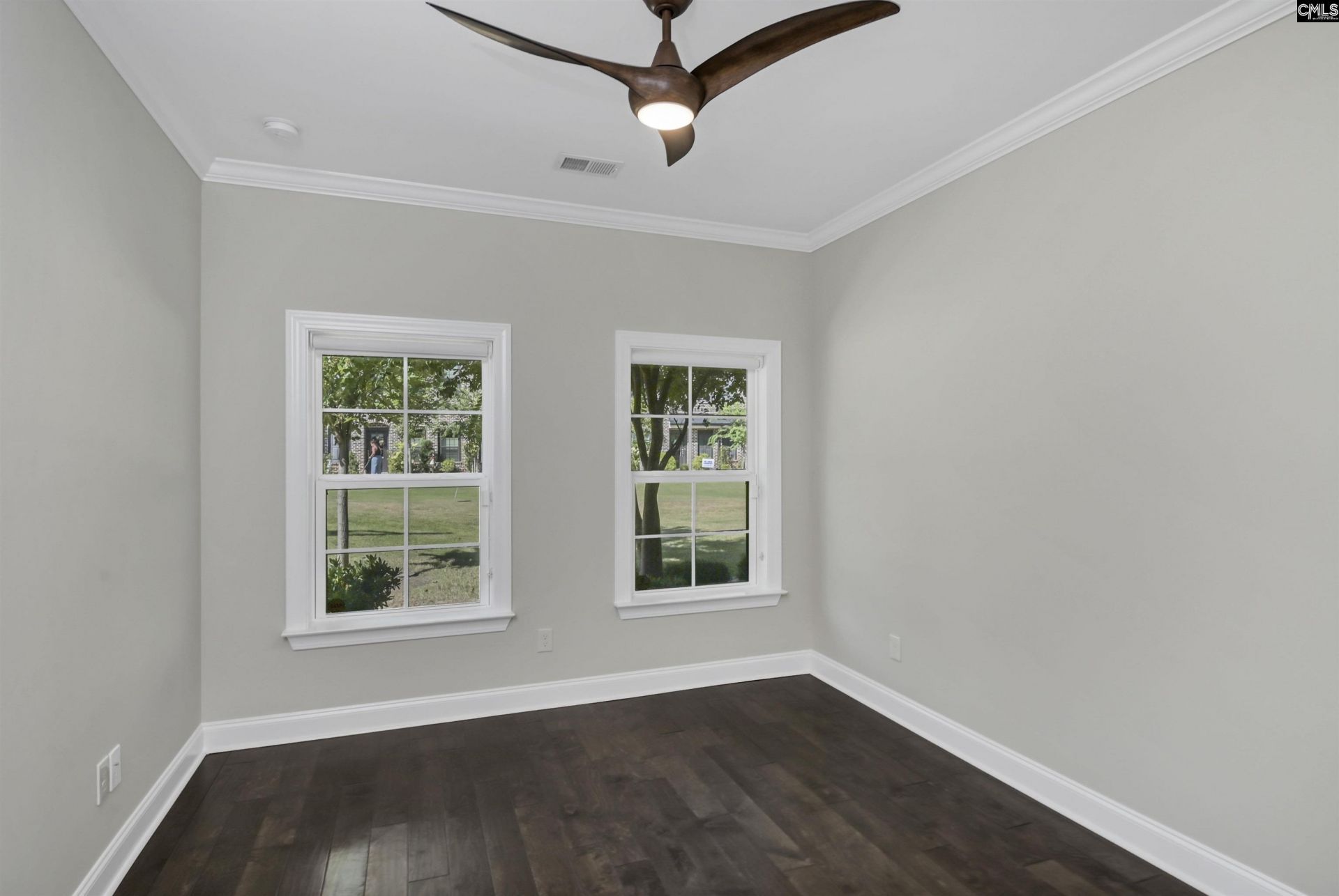 21 Townpark Circle Photo 6