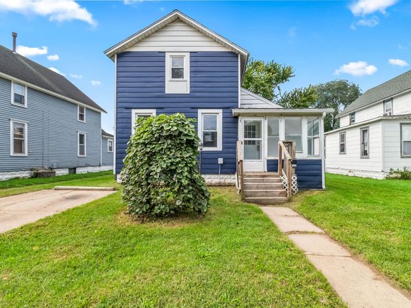 1115 S Main Street, Three Rivers, MI 49093