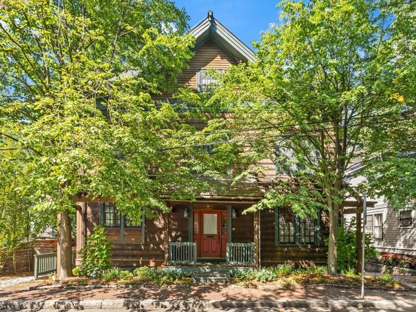 35 Winslow St, Unit 35, Cambridge, MA 02138