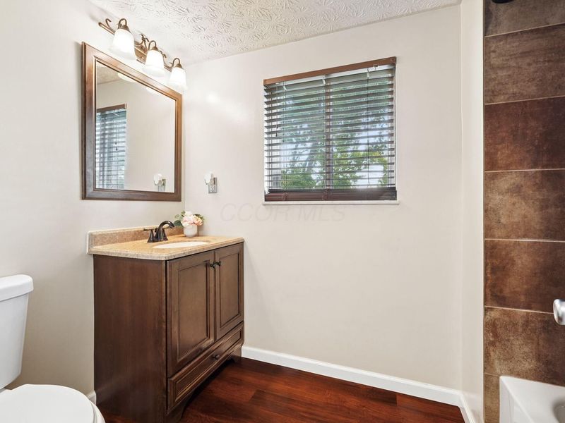 3008 Upton Road W, Columbus, OH 43232 Photo 18
