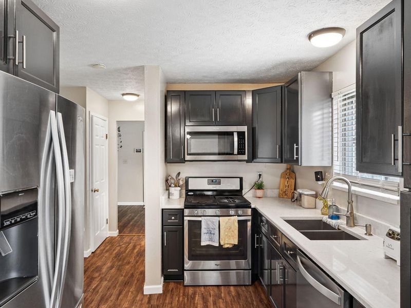 3008 Upton Road W, Columbus, OH 43232 Photo 9
