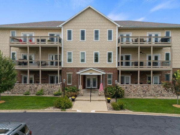 114 EAGLE Ridge, Unit 114, Washington, IL 61571