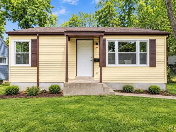 609 Clover Lane, St Louis, MO 63126
