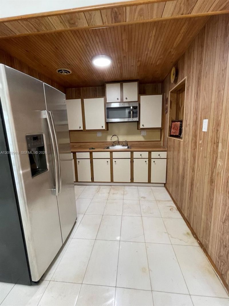 6104 NW 10th St , Margate, FL 33063 Photo