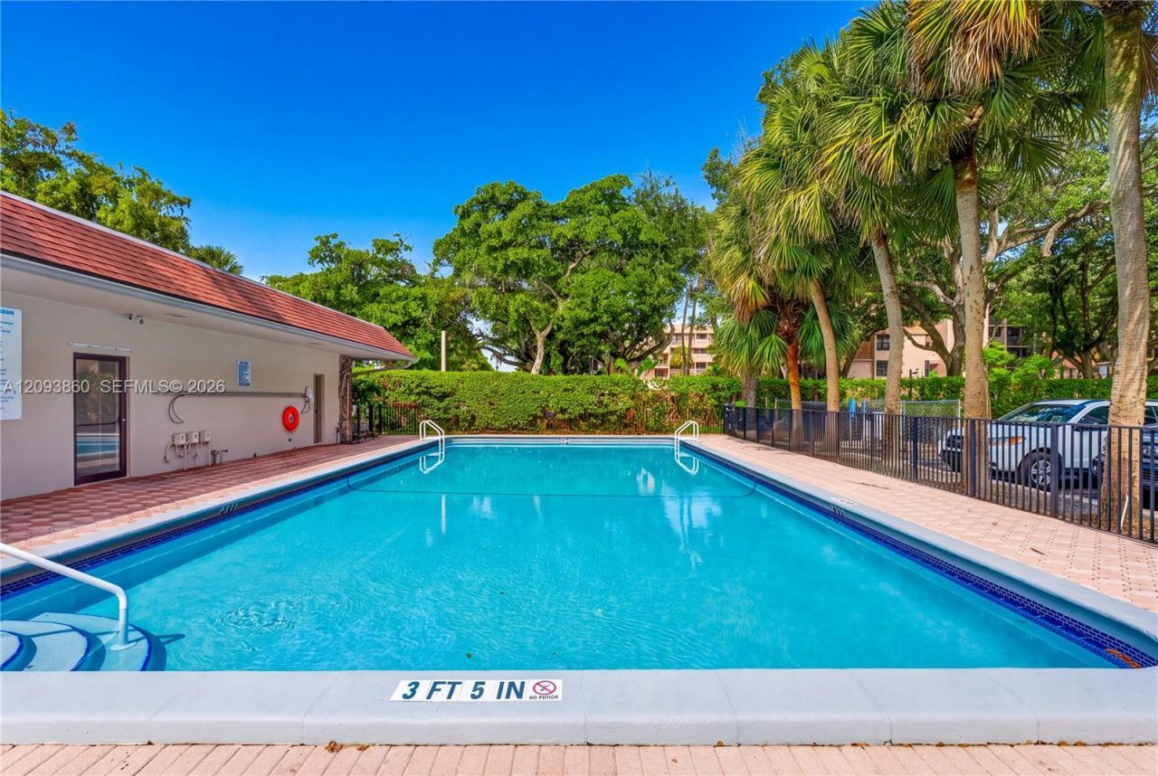 6600 Cypress Rd , Unit 405, Plantation, FL 33317 Photo